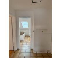 3 Zimmer Dachgeschosswohnung - 450,00&nbsp;EUR Kaltmiete, ca.&nbsp; 65,00&nbsp;m&sup2; in Ramstein-Miesenbach (PLZ: 66877)