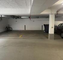 Großer Tiefgaragenstellplatz im Univiertel - Augsburg Antonsviertel
