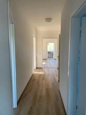 Foto - 4- Zimmer Wohnung - 1.150,00&nbsp;EUR Kaltmiete, ca.&nbsp; 90,00&nbsp;m&sup2;