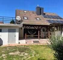 Große Doppelhaushälfte mit Garten und Garage - Beindersheim