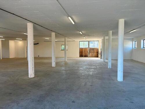 Foto - Lagerhalle - 750,00 EUR Kaltmiete,