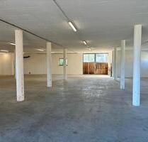 Lagerhalle - 750,00 EUR Kaltmiete, in Saaldorf-Surheim (PLZ: 83416)
