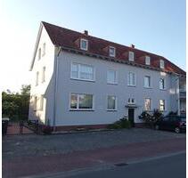 3 Zimmer, Küche, Bad mit Dusche, Flur, Balkon zum Garten. - Quakenbrück