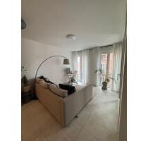 Moderne und teilmöbelierte 2-Zimmer Wohnung mit Loggia - Backnang