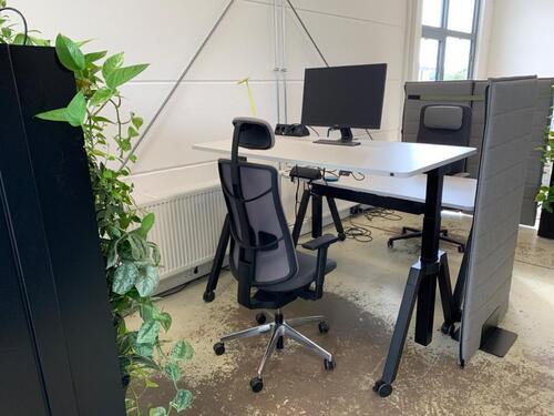 Foto - Büro Schreibtisch Arbeitsplatz Büroraum in Kemnath