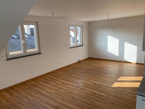 Foto - Neu sanierte 2-Zimmer DG Wohnung mit Balkon in Markgröningen