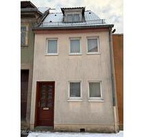 Reihenhaus - sanierungsbedürftig - Herbsleben Reihenhaus - sanierungsbedürftig - Herbsleben