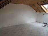 Foto - 1 Zimmer Dachgeschoßwohnung zur Miete in Rödermark