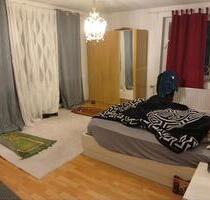 Helles, großzügiges Zimmer mit großem Balkon (22m²) nähe Hbf - Hannover Vahrenwald-List