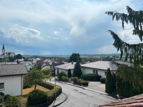 Foto - Großzügiges Einfamilienhaus mit 1273m2 und toller Aussicht