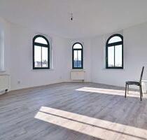 Stilvolle 2-Zimmer-Wohnung mit Erkerfenstern & modernem Flair in Kappel Chemnitz