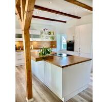 Doppelhaushälfte am Feldrand, gr. Grundstück mit Bebauungsoption - Steinburg