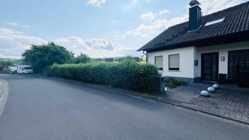 Foto - 9 Zimmer Einfamilienhaus zum Kaufen in Aura im Sinngrund