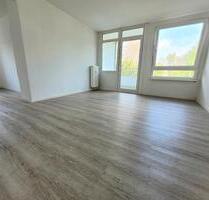 Frisch renovierte 2-Zimmer-Wohnung mit Balkon! - Essen Stadtbezirk VII