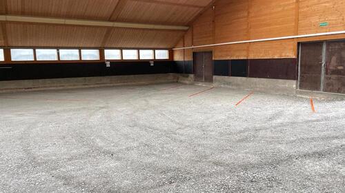 Foto - Stellplatz für Sommerauto, Oldtimer, Zweitwagen, Anhänger, etc.