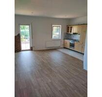 Preiswerte 1-Raum-Wohnung 38qm mit Bad, Diele, EBK, Terrasse - Zwickau