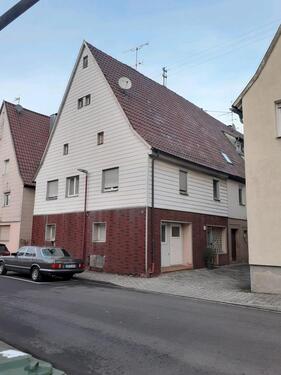 Foto - Altes Bauernhaus als Doppelhaushälfte