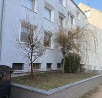 Gepflegte, offene Dachgeschosswohnung in ruhiger Wohnstraße - Kiel Ellerbek