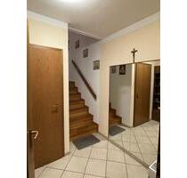 Sehr gepflegtes Reihenmittelhaus mit Garten in Stadtbergen