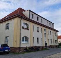 Oebisfelde - Stadtmitte: großzügige, helle 4-Zimmer-Wohnung - Oebisfelde-Weferlingen