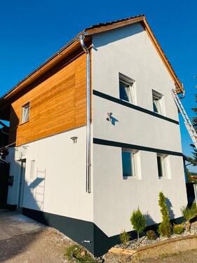Foto - Einfamilienhaus mit kleine Hof - 1.200,00 EUR Kaltmiete,
