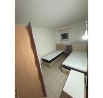 Kellerwohnung zu Vermieten Wohngemeinschaft! - Raunheim