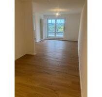 Renovierte 3-Zimmer Wohnung mit Balkon und großer Dachterrasse - Gotha