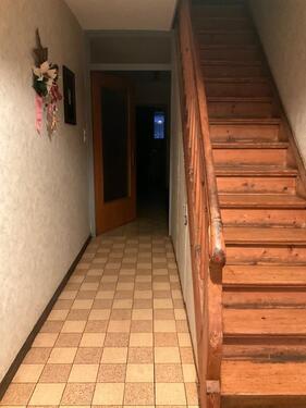 Foto - Haus im Grünen möbliert mit 2 -3 Zi Whg mit Nebengebäude + Garten