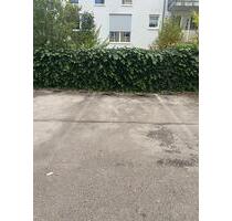 Außenstellplatz neben der Milbertshofen U- Bahn-Haltestelle - München Schwabing-Freimann