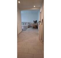 Helle, moderne 2-Zimmer-Wohnung mit großer Terrasse – ab Mai - Homburg