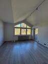 Foto - Lichtdurchflutete 2-Zimmer-Wohnung mit Balkon, Stellplatz, Küche
