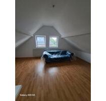 Schöne sanierte Dachgeschosswohnung in zentrale Lage - Gangelt