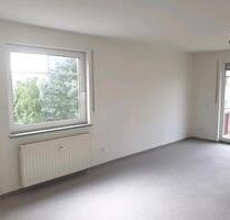 Ruhige 2 Raum Wohnung, gr. WZ, Nußbaum-Carré, mit Balkon, TG mögl - Plauen Bahnhofsvorstadt