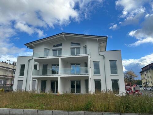 Foto - Erstbezug: Moderne 3-Zimmer-Wohnung mit Blick auf Burg Hornberg