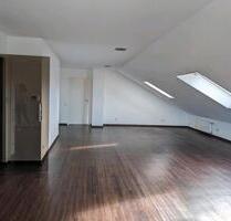 2.5 Zi DG Wohnung renoviert mit Klimaanlage - Dortmund Aplerbeck