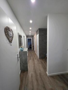 Foto - Drei Zimmer Wohnung mit Balkon - 235.000,00&nbsp;EUR Kaufpreis, ca.&nbsp; 71,00&nbsp;m&sup2;