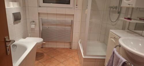 Foto - Zur Vermietung steht eine helle und gut geschnittene Wohnung