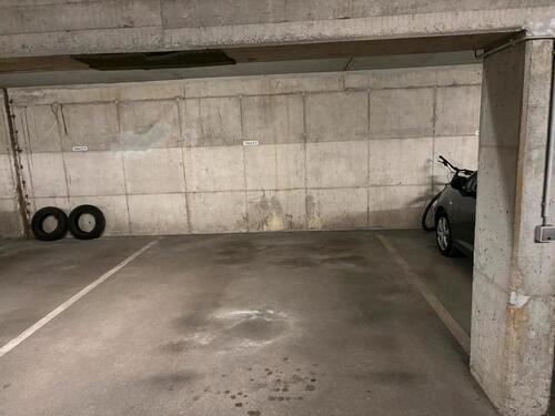 Foto - Tiefgaragenstellplatz - 50,00&nbsp;EUR Miete,