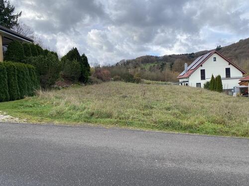 Foto - Ruhig gelegener Bauplatz im Neubaugebiet