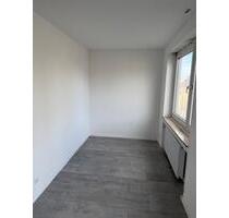 Lichtdurchflutete Dachgeschoss-Maisonette mit 5 Zimmern - Essen Frillendorf Lichtdurchflutete Dachgeschoss-Maisonette mit 5 Zimmern - Essen Frillendorf