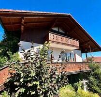 Freistehendes Haus mit großem Grundstück, Einliegerwohnung - Prutting