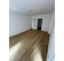 **Sanierte 2-Zimmer-Wohnung mit Balkon nahe Barmer Anlagen** - Wuppertal Lichtenplatz