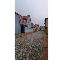 sanierte 2-Raum-Wohnung - 350,00&nbsp;EUR Kaltmiete, ca.&nbsp; 50,00&nbsp;m&sup2; in Lychen (PLZ: 17279)