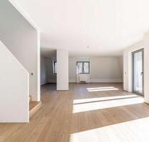 STUNNING Dachgeschoss Maisonette mit 5 Zimmern - NeubauErstbezug - München Giesing