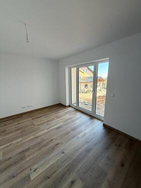 Foto - Moderne Neubauwohnung (2 Zimmer) mit BalkonTerrasse und großzügigem Wohnbereich - Erstbezug