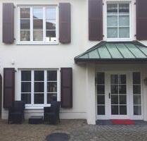 exklusiv möblierte Gartenwohnung - Oberursel (Taunus)