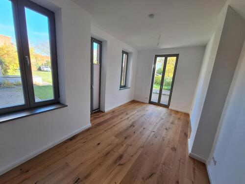 Foto - Schöne 2-Zimmer-EG-Wohnung mit Terrasse zu vermieten!