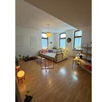 Loftartige 2-Zimmer-Altbauwohnung mit hohen Decken im EG in Lemgo