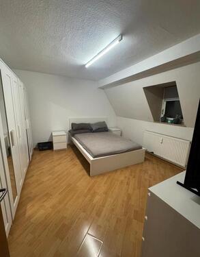 Foto - 2 Zimmer Dachgeschosswohnung in 90562