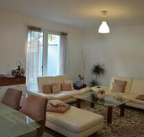 TOP.ENERGIEEFFIZIENTES WOHNEN – Moderne Doppelhaushälfte mit Terrasse, Garten & Carport in Bielefeld-Sennestadt